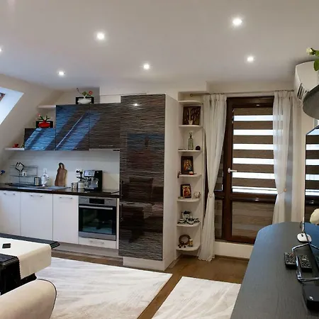 Sea Garden Lux Apartment Burgas