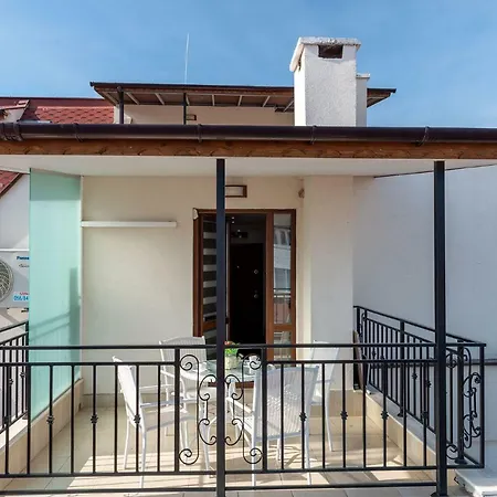 Sea Garden Lux Apartment *